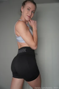 I live in my gym shark outfits i swear gymfit spandex fitgirl natural part 1