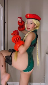 Cammy set is finally here enjoy a variety of pics of cammy at the gym part 3