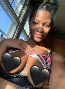 Come on baby dm me and let s get sexting