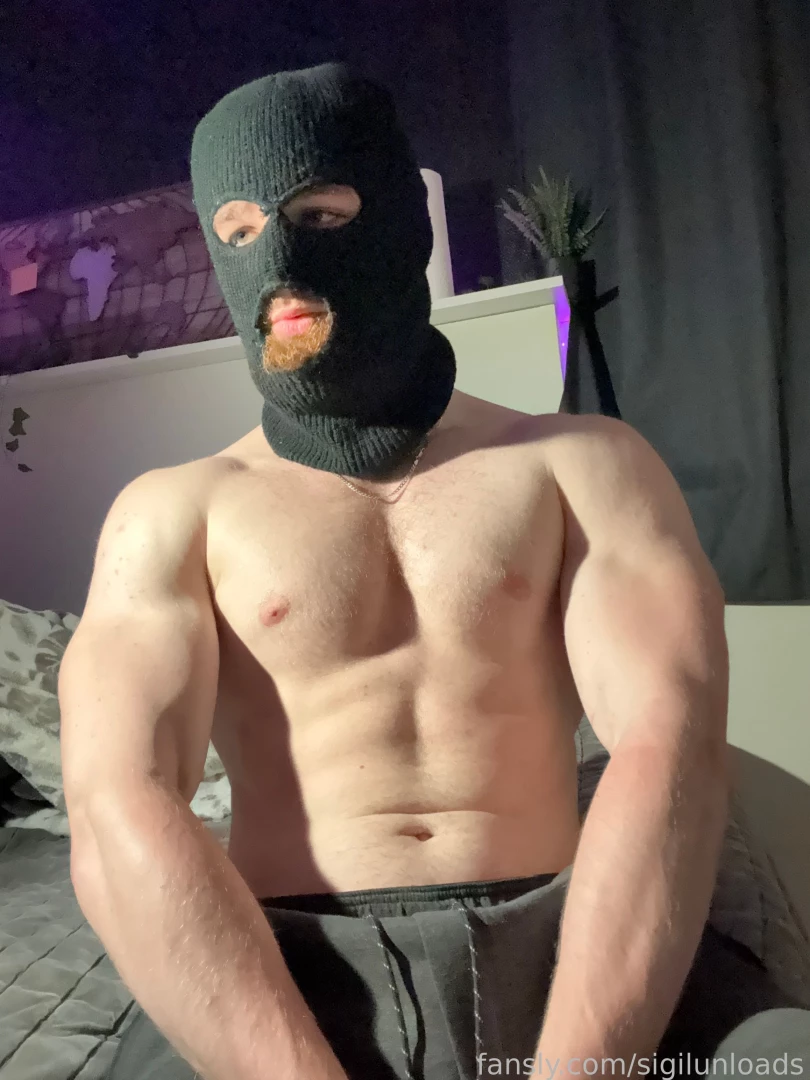 Muscle daddy ready to breed you fyp male muscle bi gay biceps abs part 1 