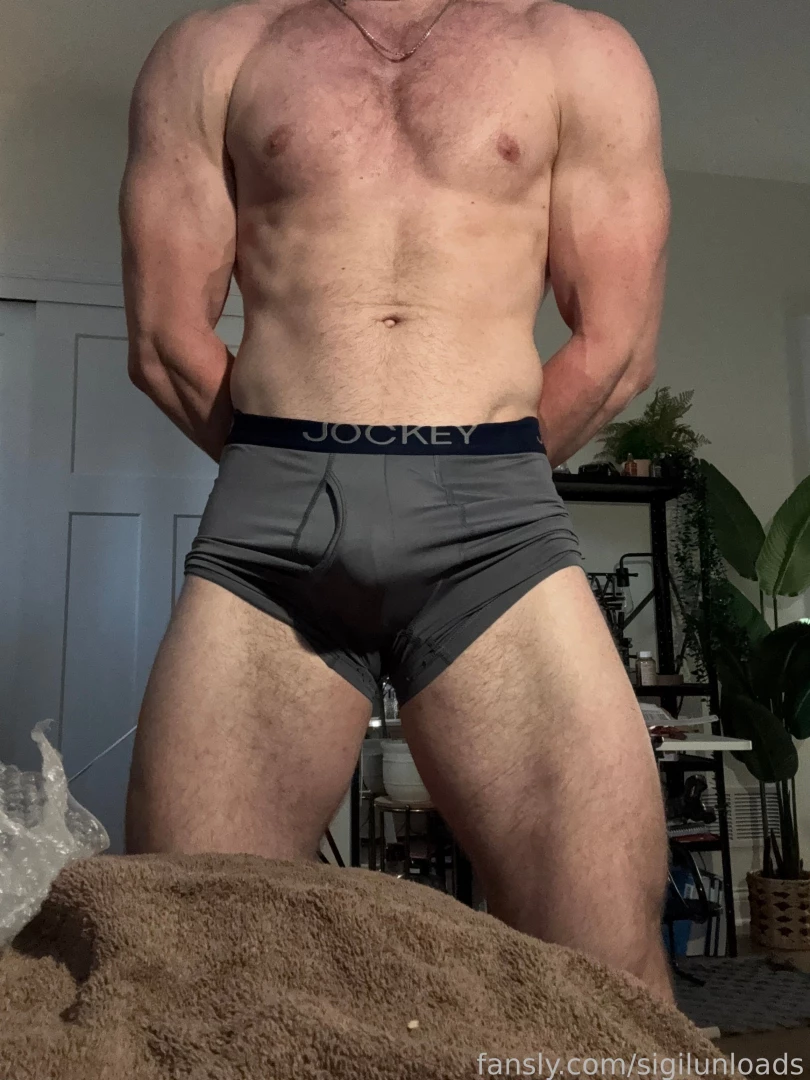 Looking for a workout buddy can you keep up muscle bi muscular male part 1 