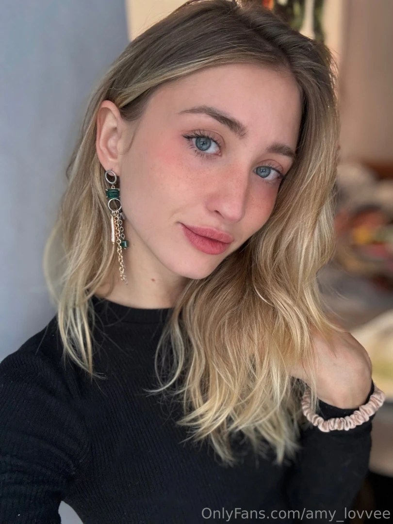 The morning doesn t start with coffee it starts with me 