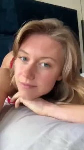 Hey my eyes are down here ass booty fit blonde petite fyp