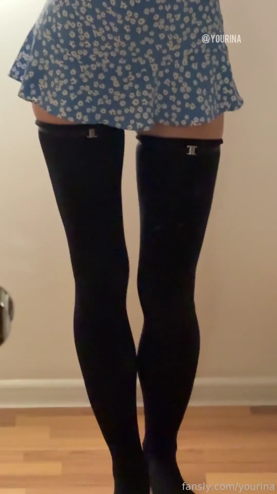 Bigboobs glasses nerdy goofy nextdoor jugs fyp stockings miniskirt 