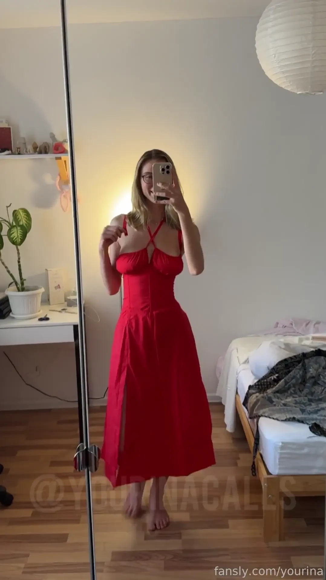 Bigboobs glasses nerdy goofy nextdoor jugs fyp dress reddress red 