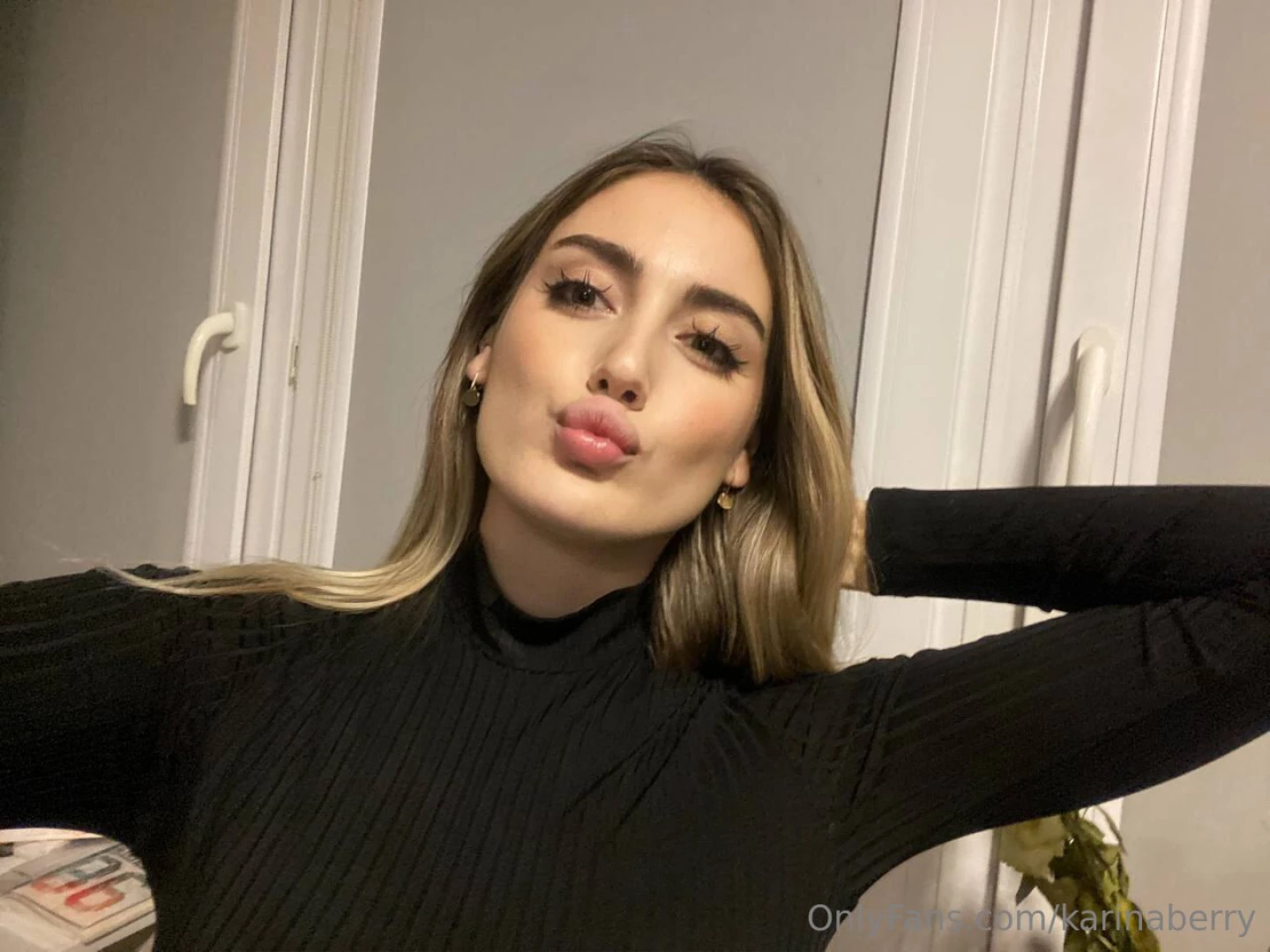 A simple smile or kind word can brighten someone s day what s the 