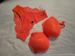 Emmastoned420 i went shoppinggg which ones your fav part 2