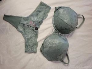 Emmastoned420 i went shoppinggg which ones your fav part 3