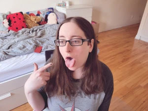 Tummy out the next batches of pics will have my dick out too 3 part 24