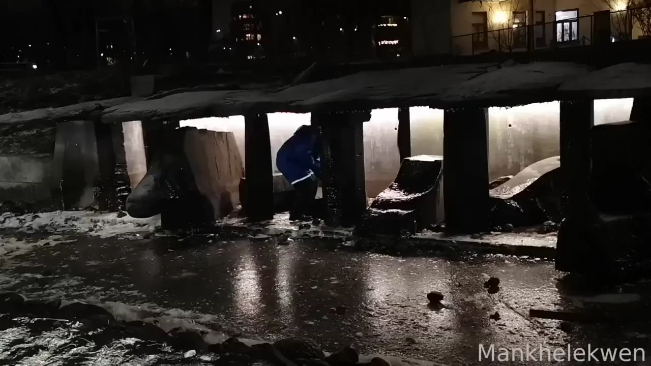 I really want to take proper nude photos here at some point but for part 1 