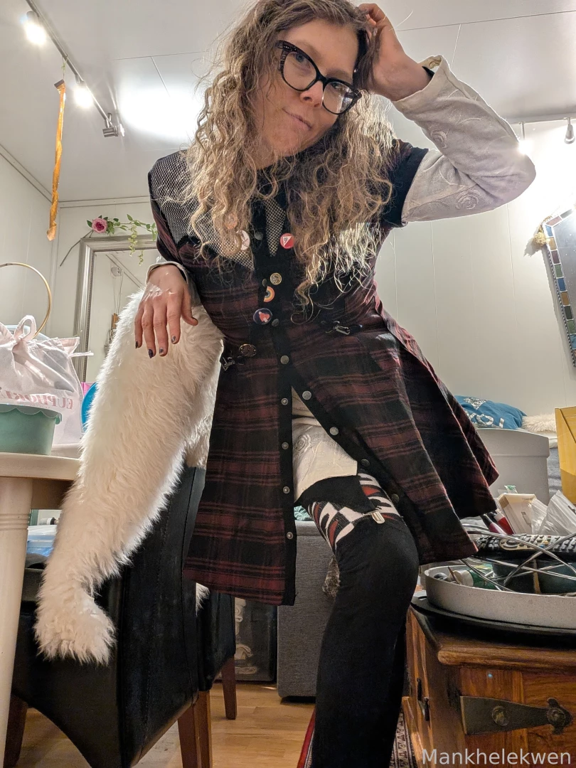 My outfit today and well i just really needed a little release awkward part 6 