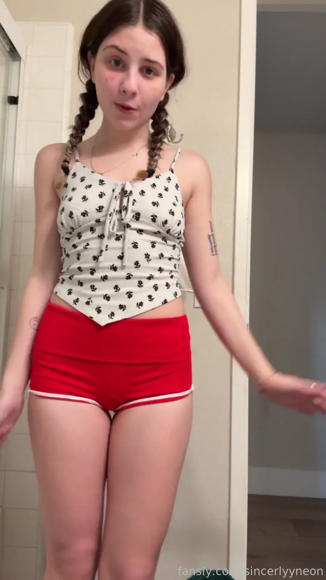 Free jiggles as i 360 my fit for you guys 