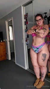 75 tradie try on haul 16minutes of me discussing some fun things and