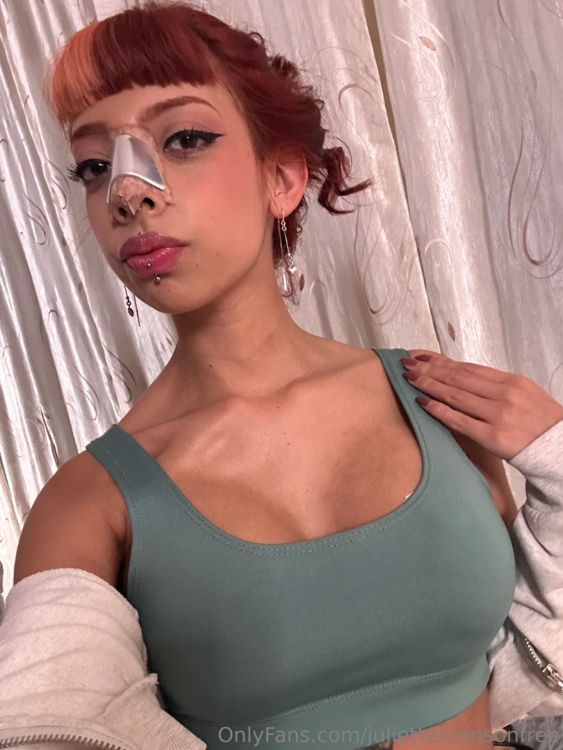 Monday look messy bun bare legs and a head full of ideas just imagine 