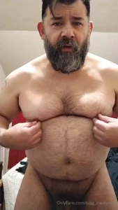 Daddytugg says happy new year 2025