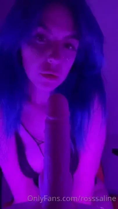 Hard cock in my mouth mmmm you have no idea what my mouth can do to 