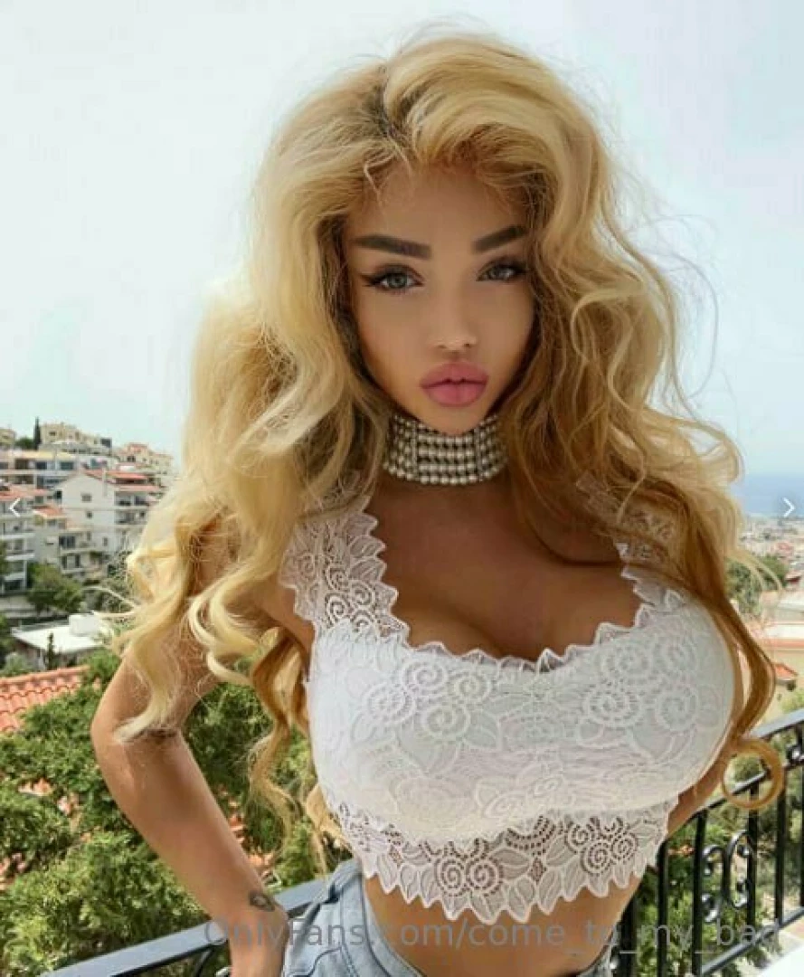 This babe evakisses is very horny kitty loves to show off her charms part 29 