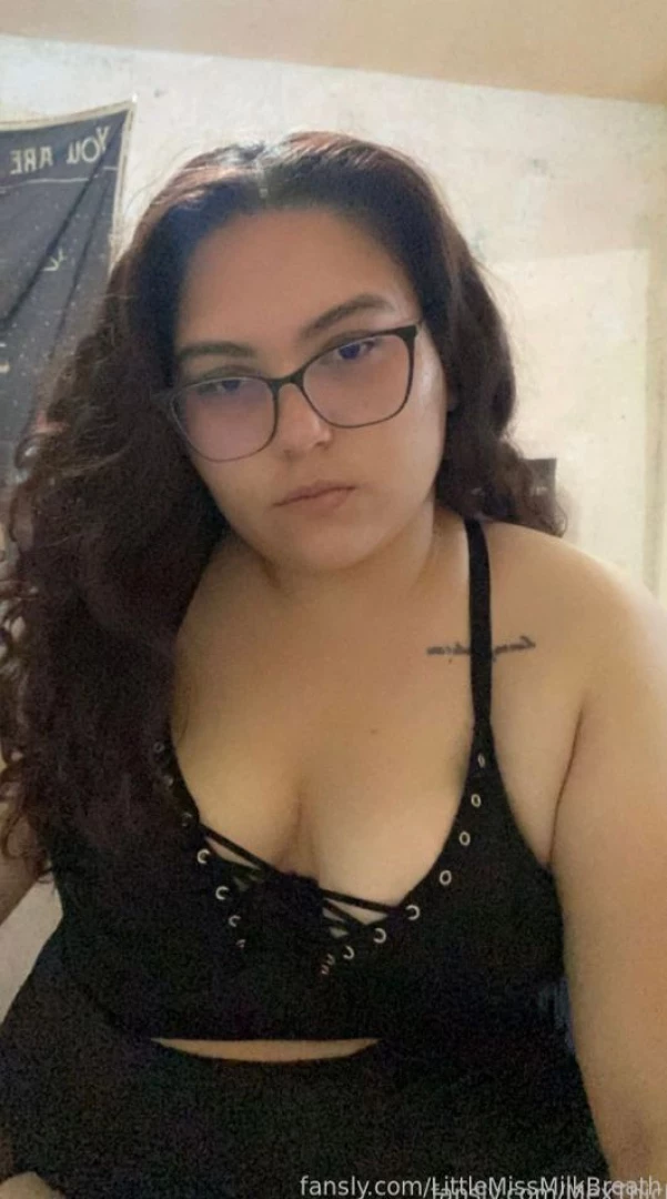 Y all need to stop what you re doing and check out my friend she s got 