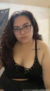 Y all need to stop what you re doing and check out my friend she s got