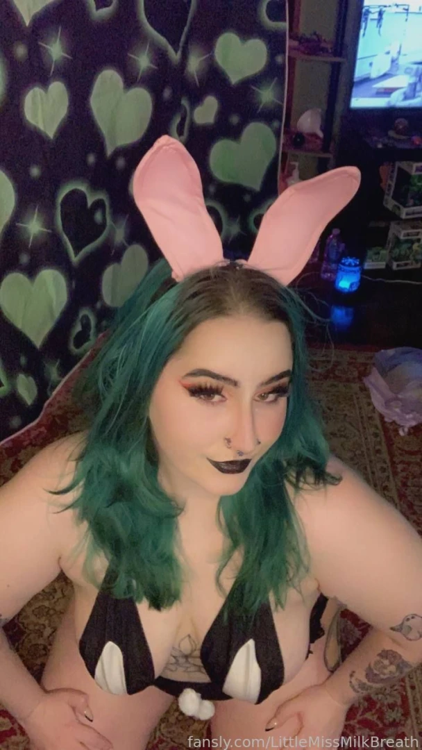 I m a sweet girl who will keep you company and comfort you i love anal 