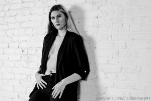 Some photos from a previous photo shoot i did part 1