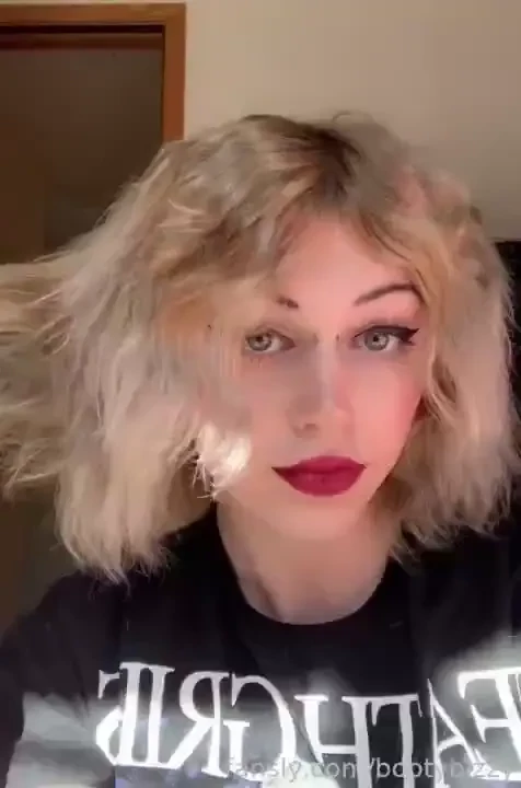 Dyed my hair silver slowly turning into an ethereal goth vixen fyp 