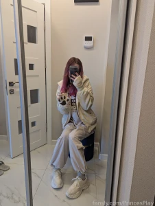 Spring is warm though but my paws are freezing in the evenings i wish