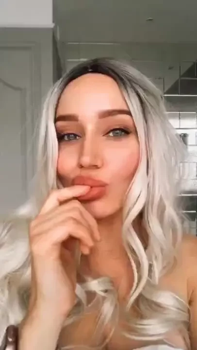 Do you prefer white or red wi ne 