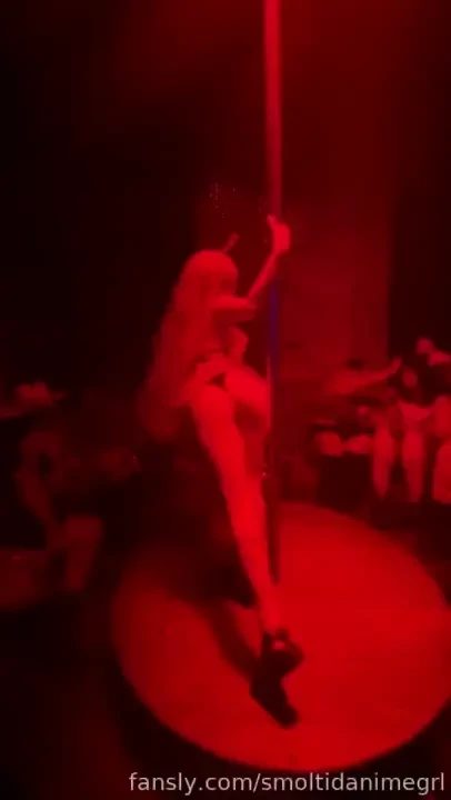 Bonus video for my favorite friends here s me on the pole at the club 