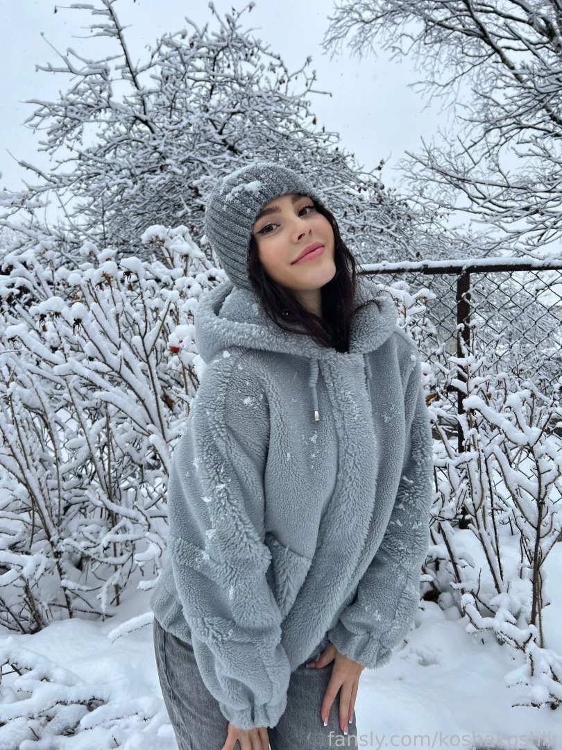 Even in the coldest weather i send you my hottest kisses girlnextdoor part 1 