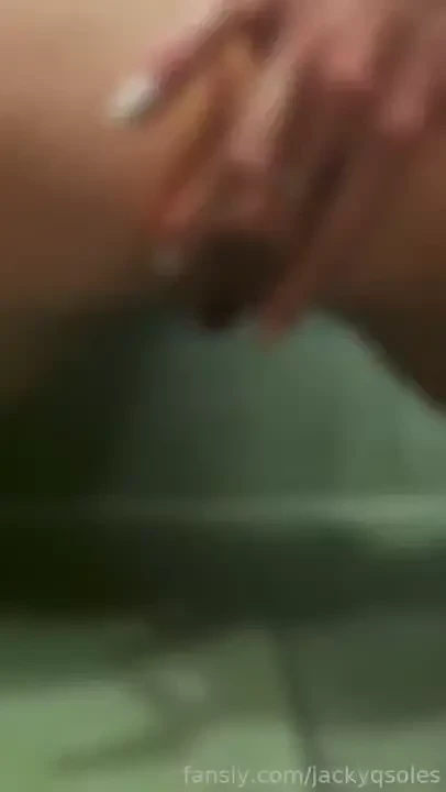 Available for new pee custom video request fyp pee piss pussy sexy 
