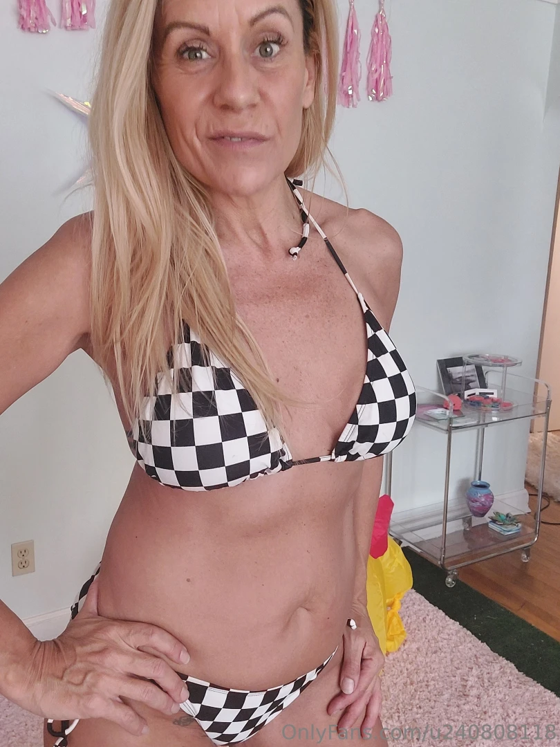 Good day check out my kitty_funk_vip page you can see all my content 