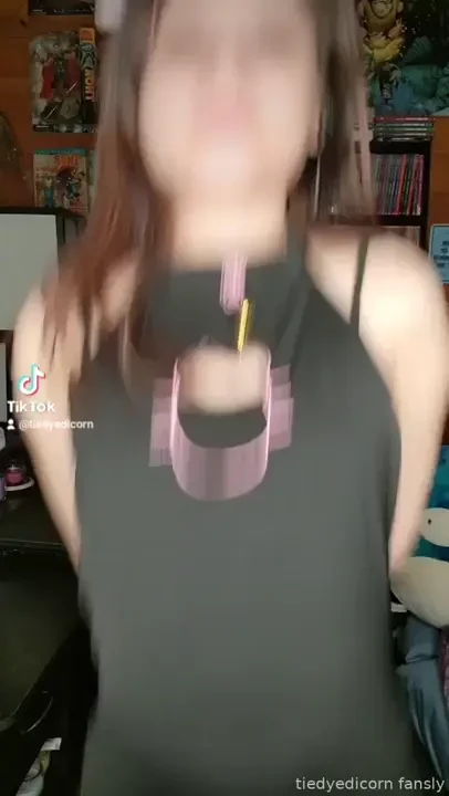 Someone commented i deleted the comment btw saying i look pregnant 