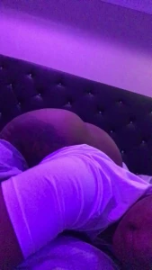 cheriseroze - Good morning babes what would you do if you was behind all this ass 