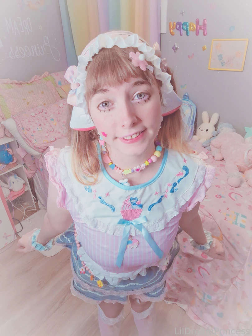 Pretty lil petite persocom pt 1 im thinking of streaming again part 20 