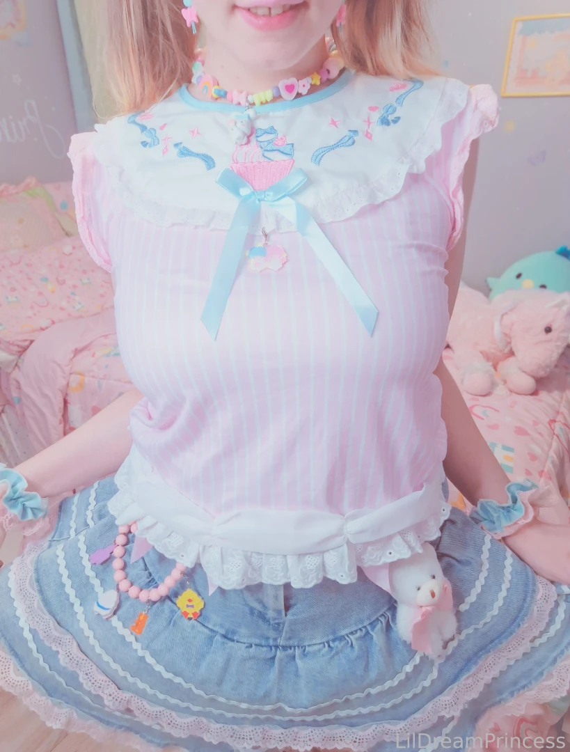 Pretty lil petite persocom pt 1 im thinking of streaming again part 25 