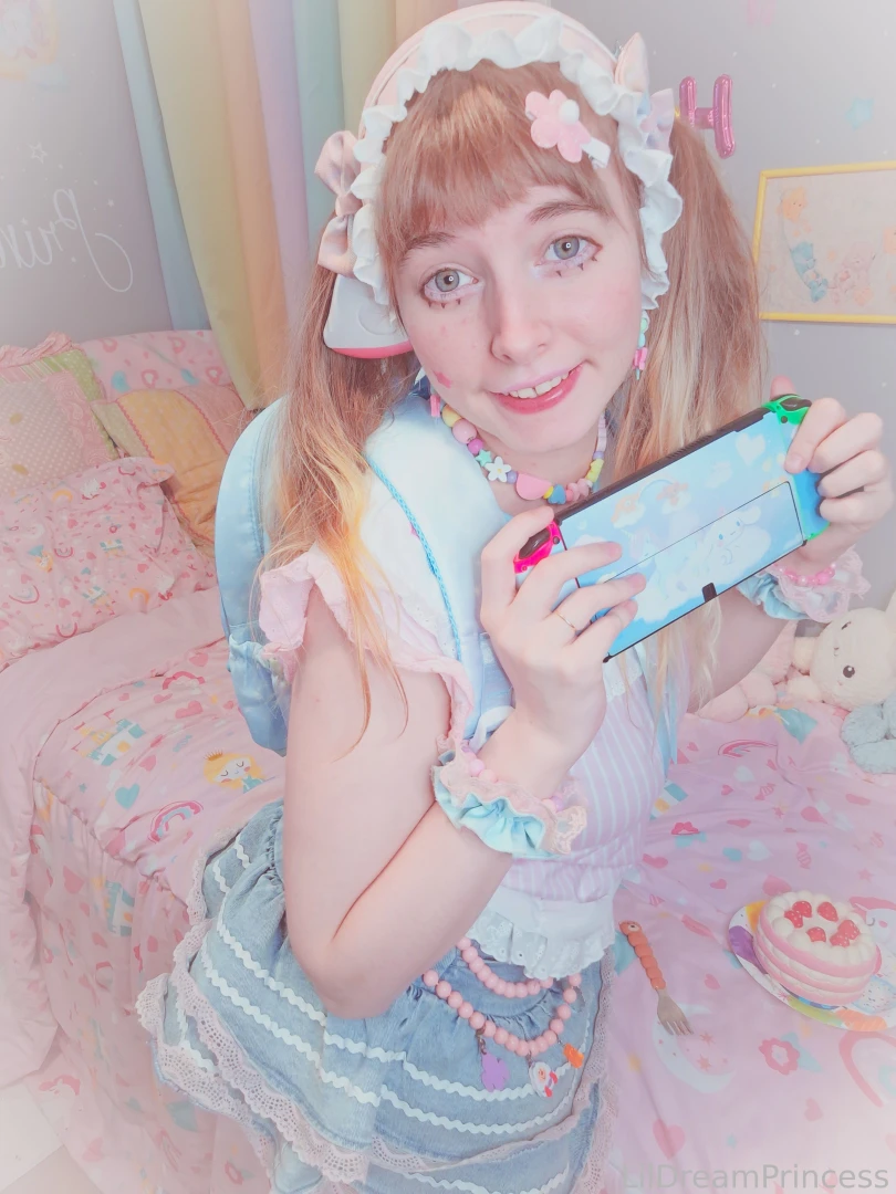 Pretty lil petite persocom pt 1 im thinking of streaming again part 10 