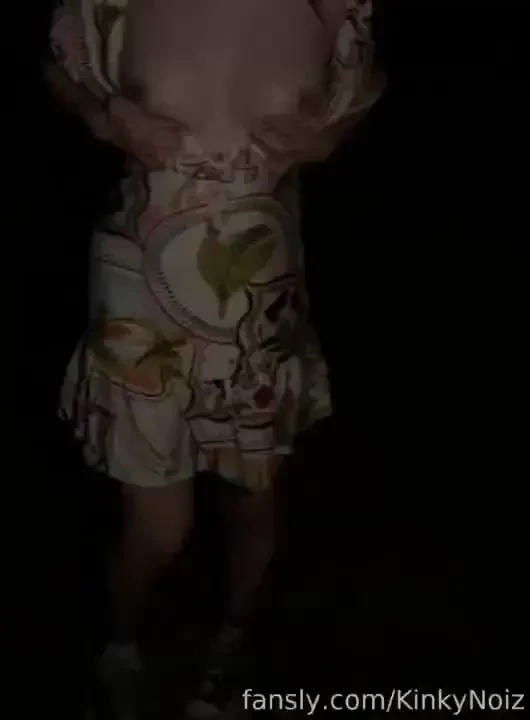 Como me gusta mostrar mis tetitas en publico 