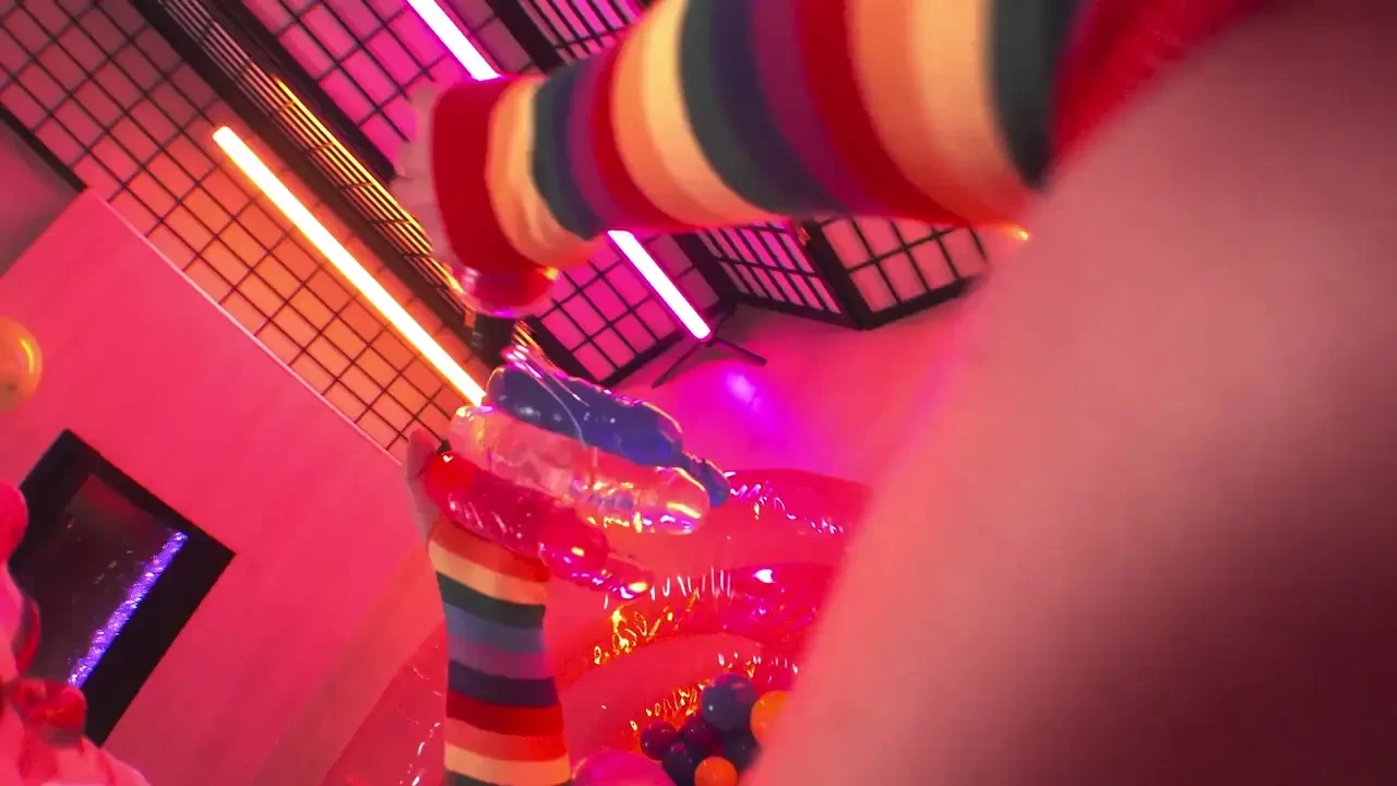 Ass clown 1 watch me try to stuff as many objects i can into my little 