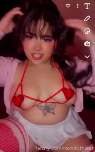 This is the type of shit you find in a domme s camera roll just sayin