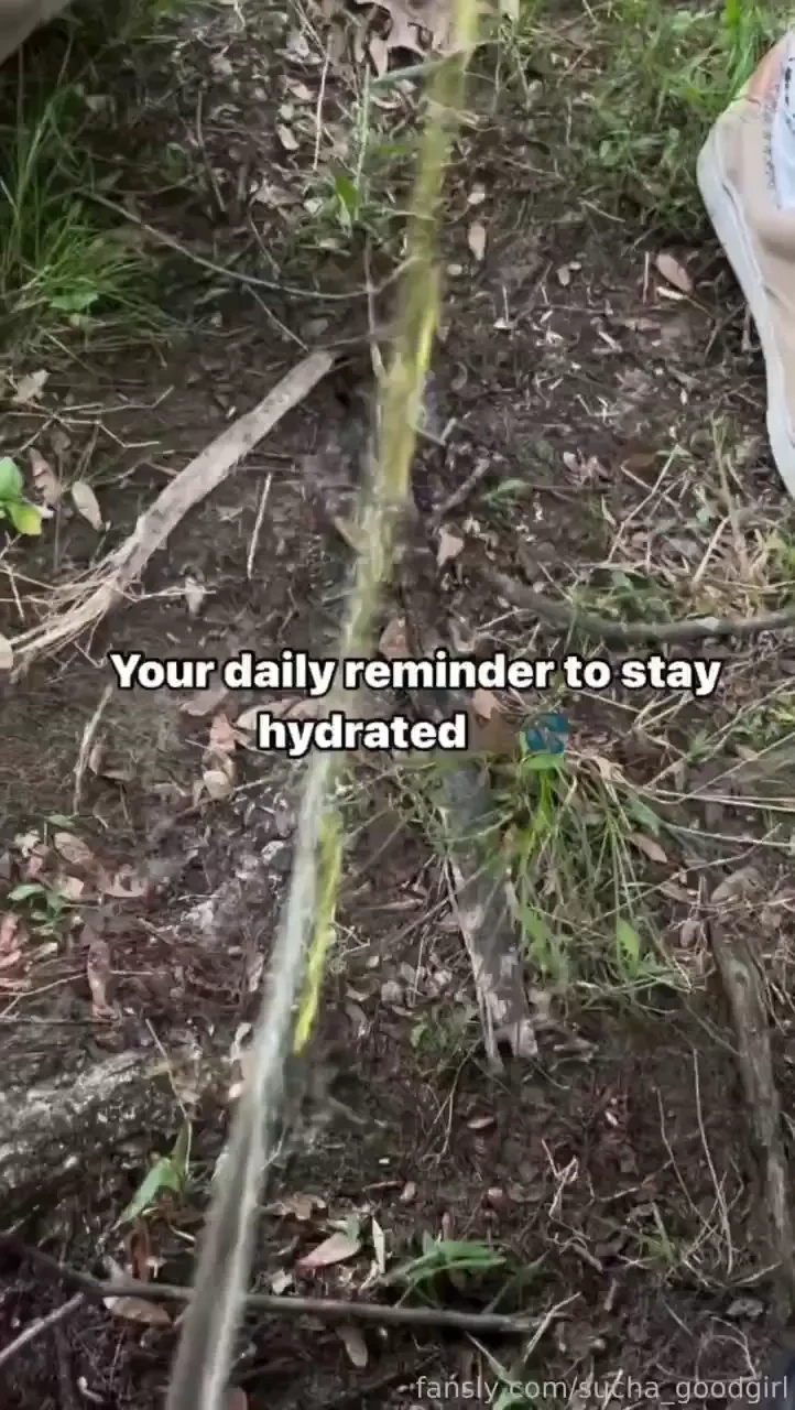 Crossing streams to show you how hydrated i really am and to tell yall 