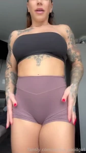 Just wanted to show off my new gym outfit for you what do you think of