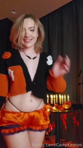Happy halloween have a spookie dookie night twerk boobs cosplay