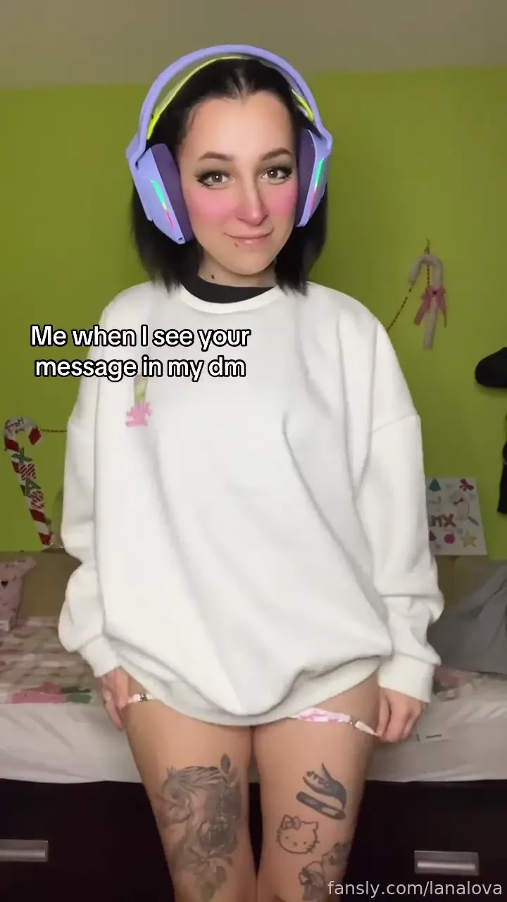 Flashed her pussy again fyp petite teen young 18 barelylegal daddy 