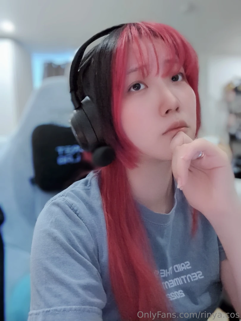 Omg fanime is this weekend in few daysss i can t believe it i am still 