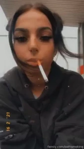 Quick smoke break at work love my space buns