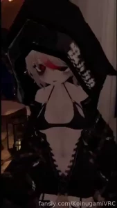 You wanna watch this little goth girl rub her pussy for you don t ya
