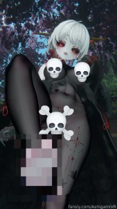 Elegant commanding and the image of alure gaze upon me and devote