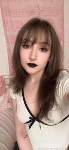 For my face and or underboob enjoyers 3