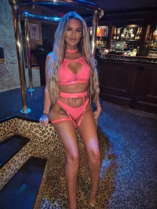 Sitting pretty in pink part 1